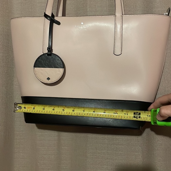 Kate Spade Tote! - Picture 3 of 6
